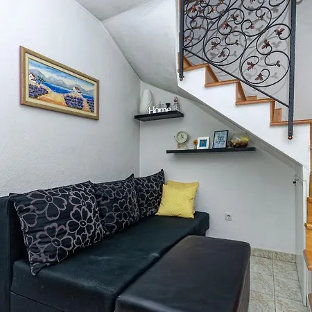 House Rose In Center Semesterbostad *