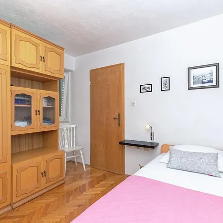 House Rose In Center Σπίτι διακοπών