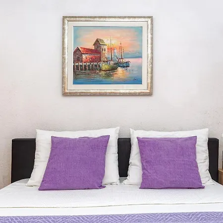 House Rose In Center * Σπλιτ